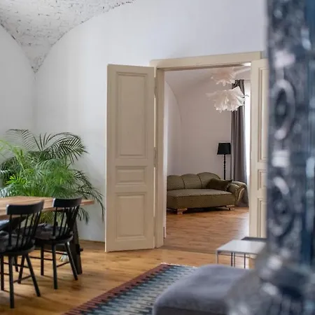 Apartment Fajront - Krasny Historicky V Srdci Kremnice